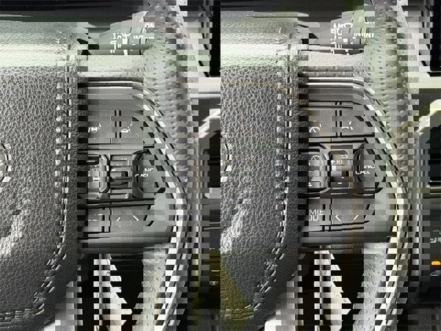 Used 2025 Toyota 4Runner TRD Off-Road Premium image 16