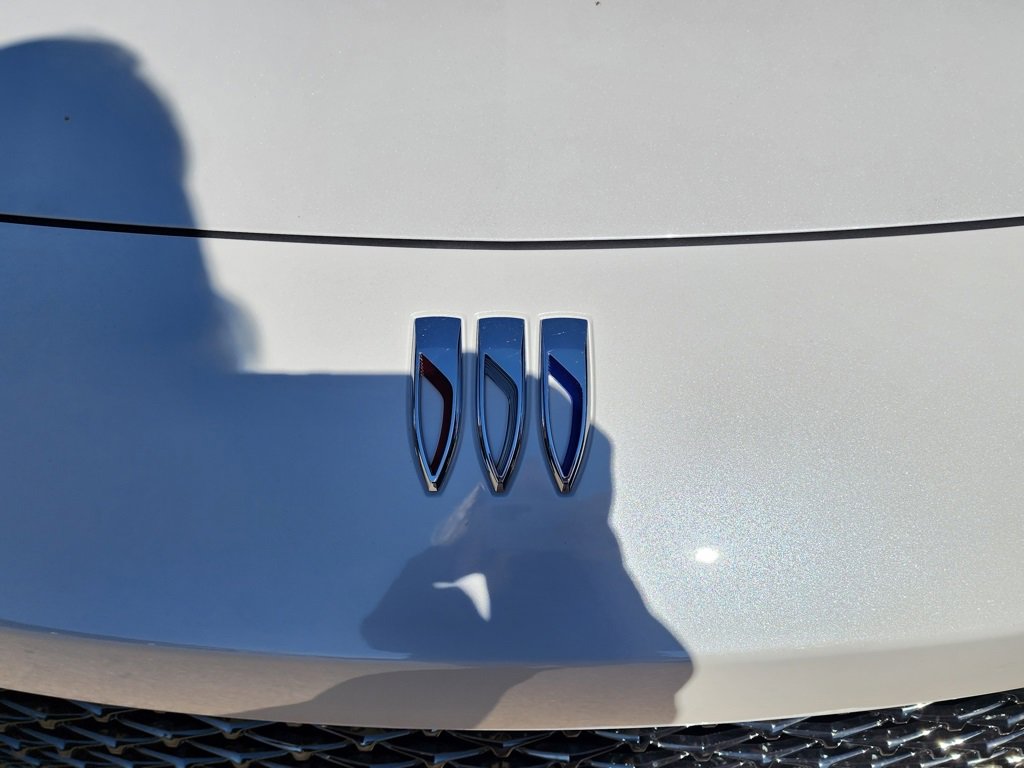 New 2026 Buick Envista Avenir image 10