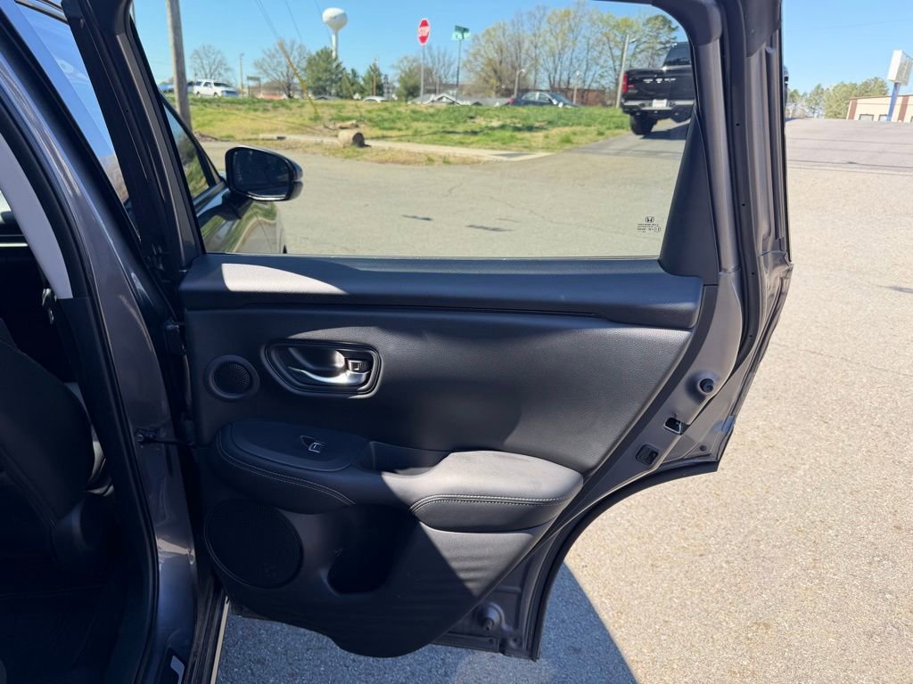Used 2025 Honda HR-V EX-L image 33