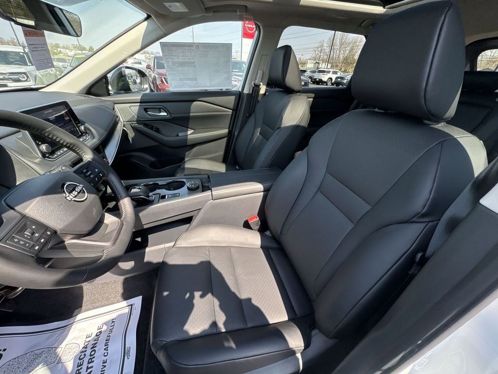 New 2026 Nissan Rogue SV image 11