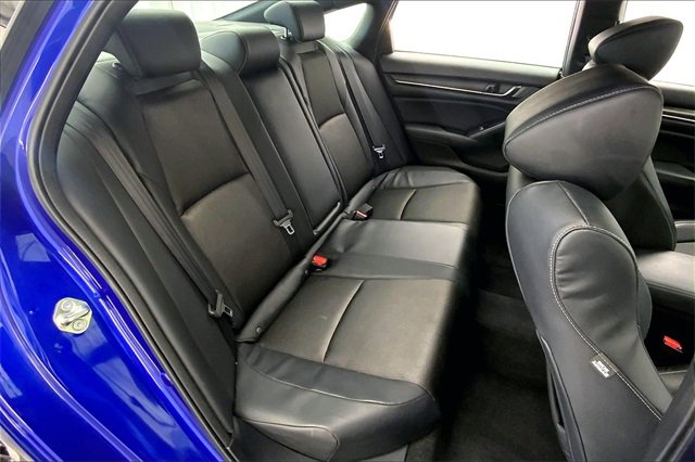 Used 2018 Honda Accord Sport image 18