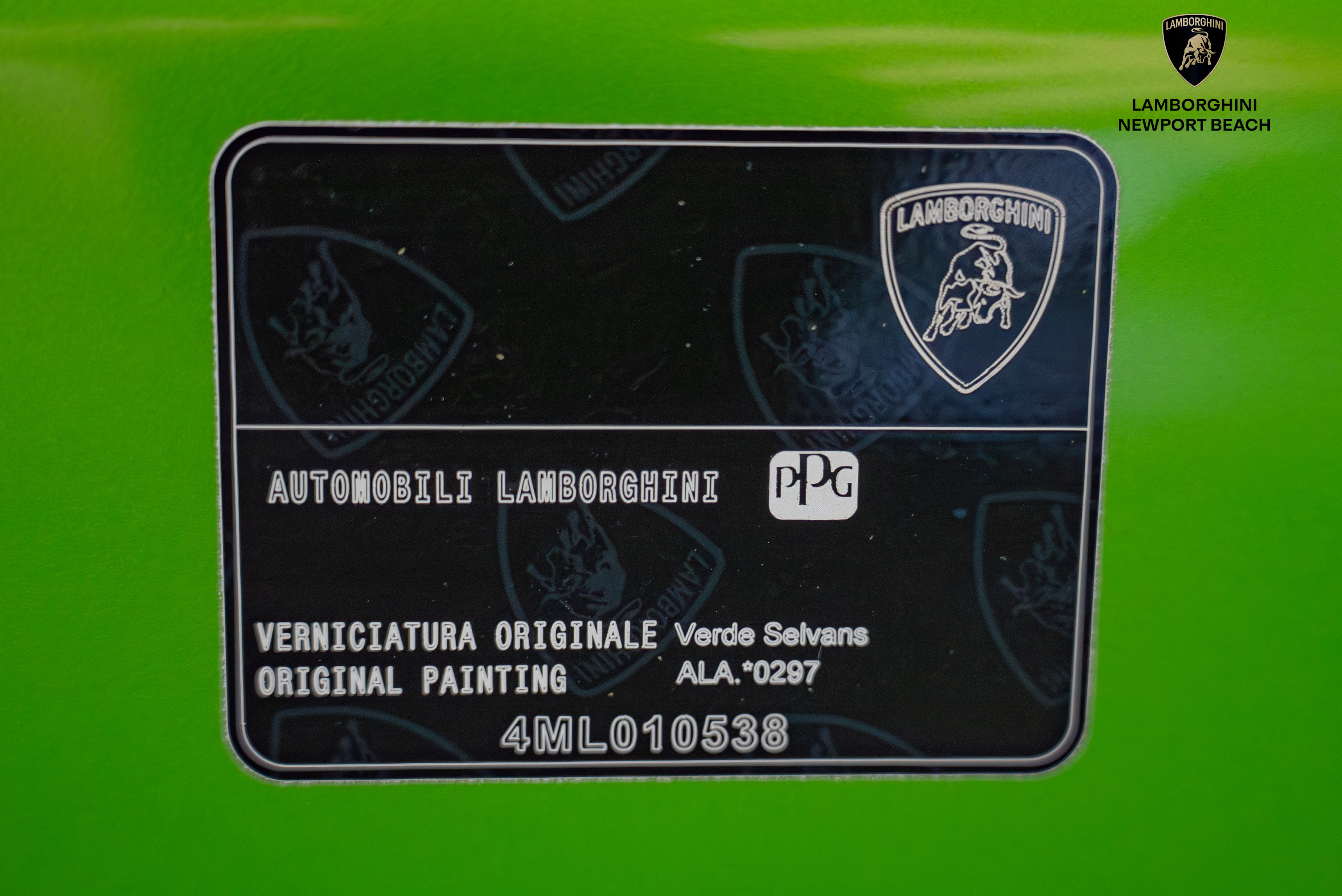 Used 2025 Lamborghini Urus SE image 36