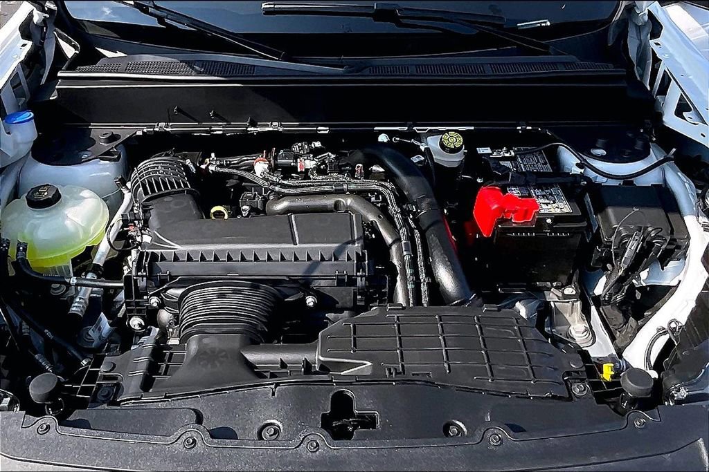 New 2025 Ford Maverick XL w/ 4K Tow Package image 11