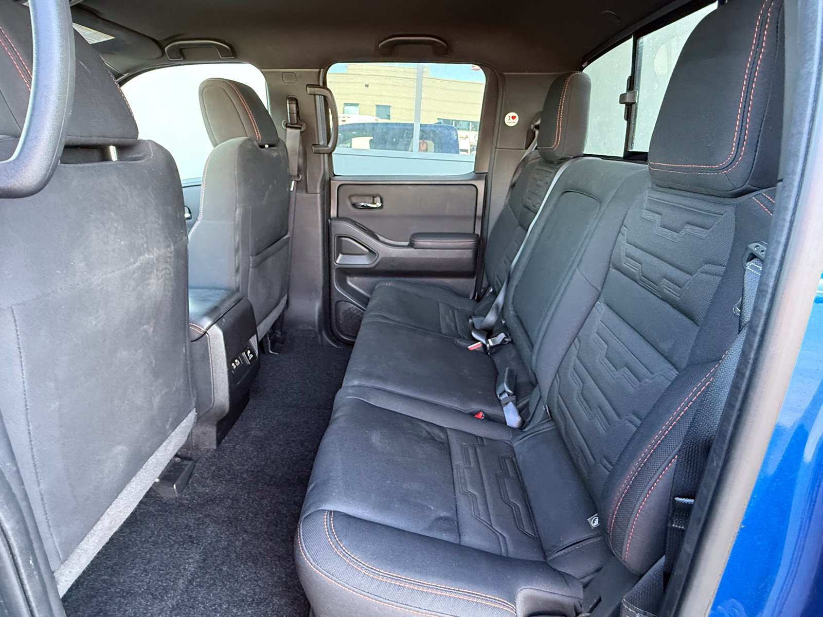 Used 2024 Nissan Frontier PRO-4X w/ Pro Convenience Package AWD/4WD image 17