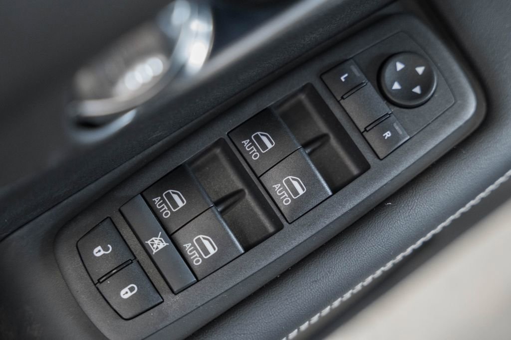 New 2026 Chrysler Pacifica Select image 35