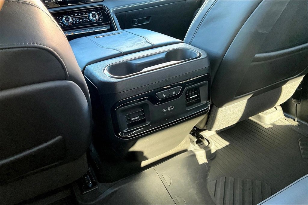 Used 2024 GMC Sierra 2500 AT4X w/ AT4X AEV Edition image 34
