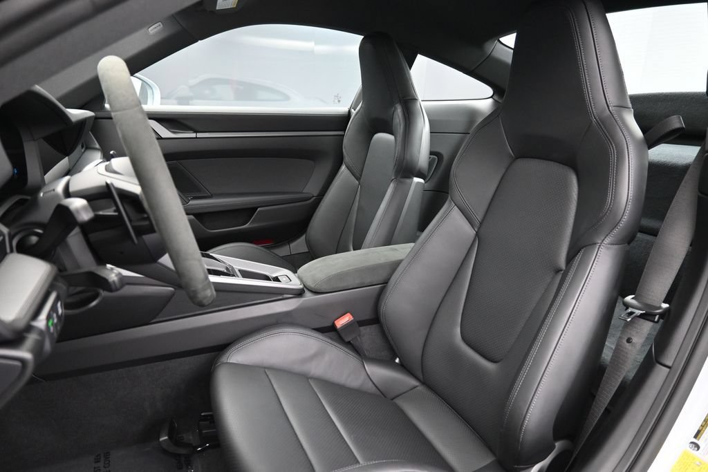 Certified 2026 Porsche 911 Carrera S RWD image 5