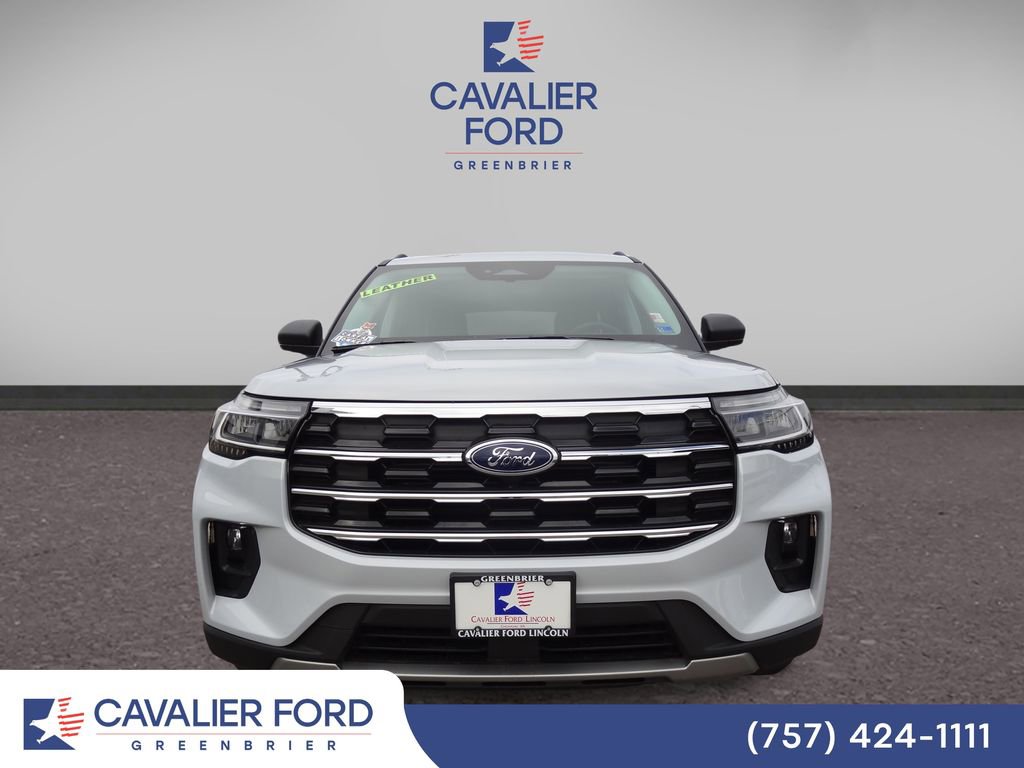 Used 2026 Ford Explorer Active w/ Active Comfort Package AWD/4WD image 5
