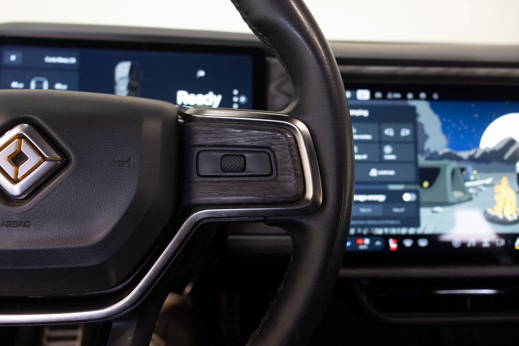 Used 2022 Rivian R1T Adventure image 35