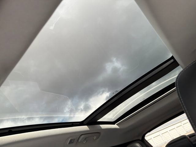 Used 2022 Ford Escape Titanium image 18