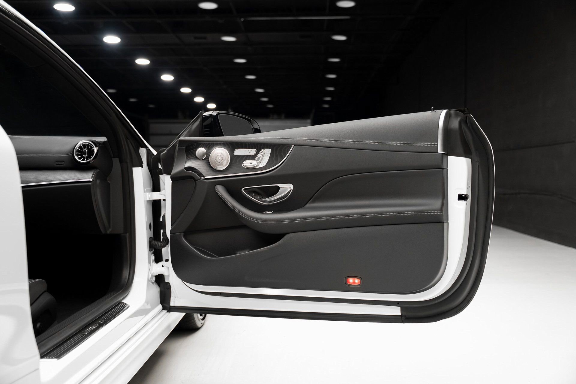 Used 2023 Mercedes-Benz E 450 Coupe image 61