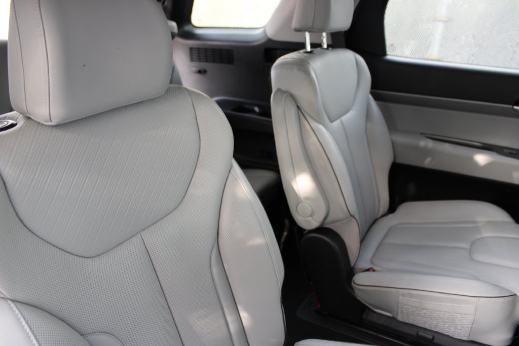 Used 2025 Hyundai Palisade SEL FWD image 25