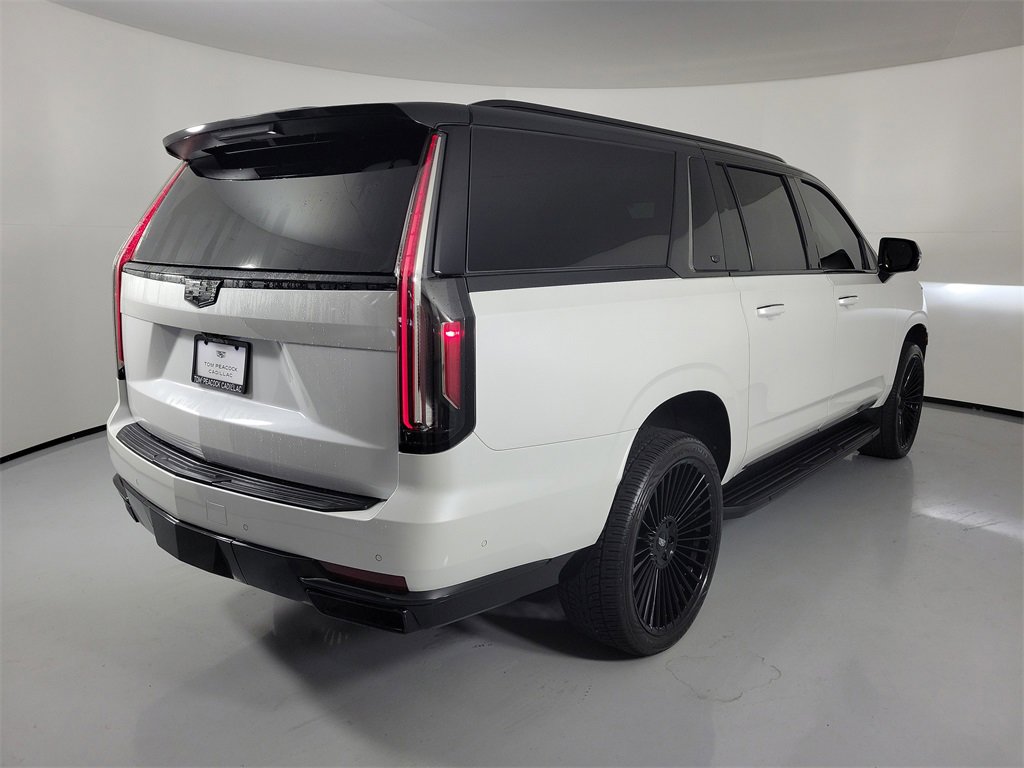 Certified 2024 Cadillac Escalade ESV Premium Luxury image 4