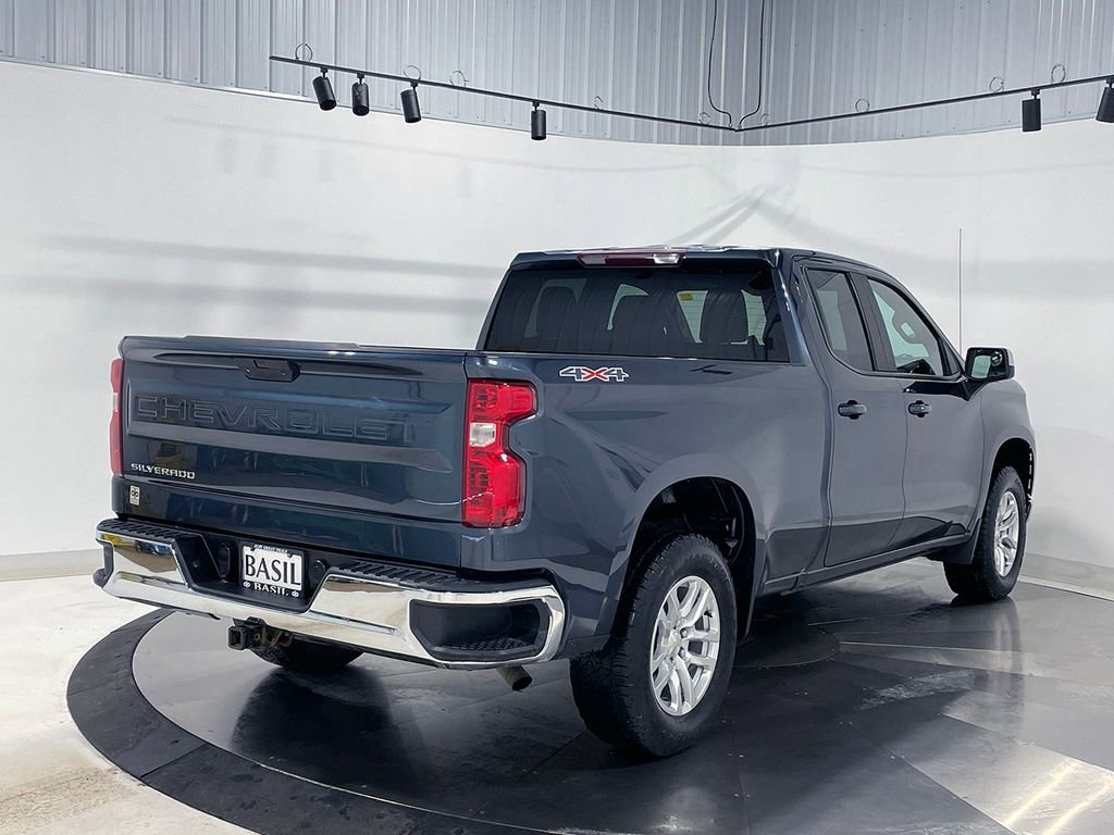 Used 2021 Chevrolet Silverado 1500 LT image 11