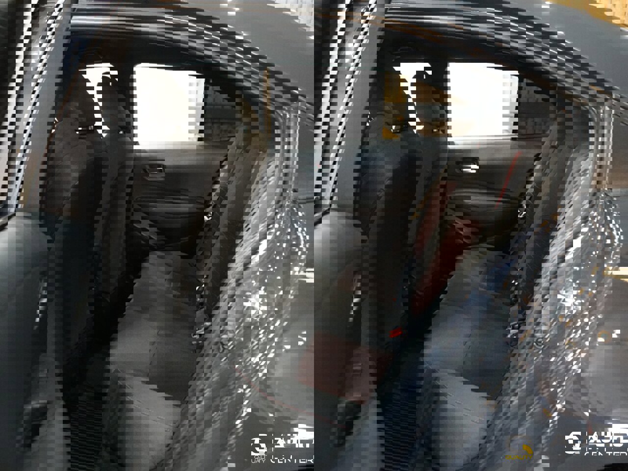 Used 2024 Toyota Corolla SE image 24