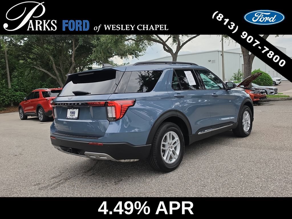Certified 2025 Ford Explorer Active w/ Active Comfort Package RWD image 5
