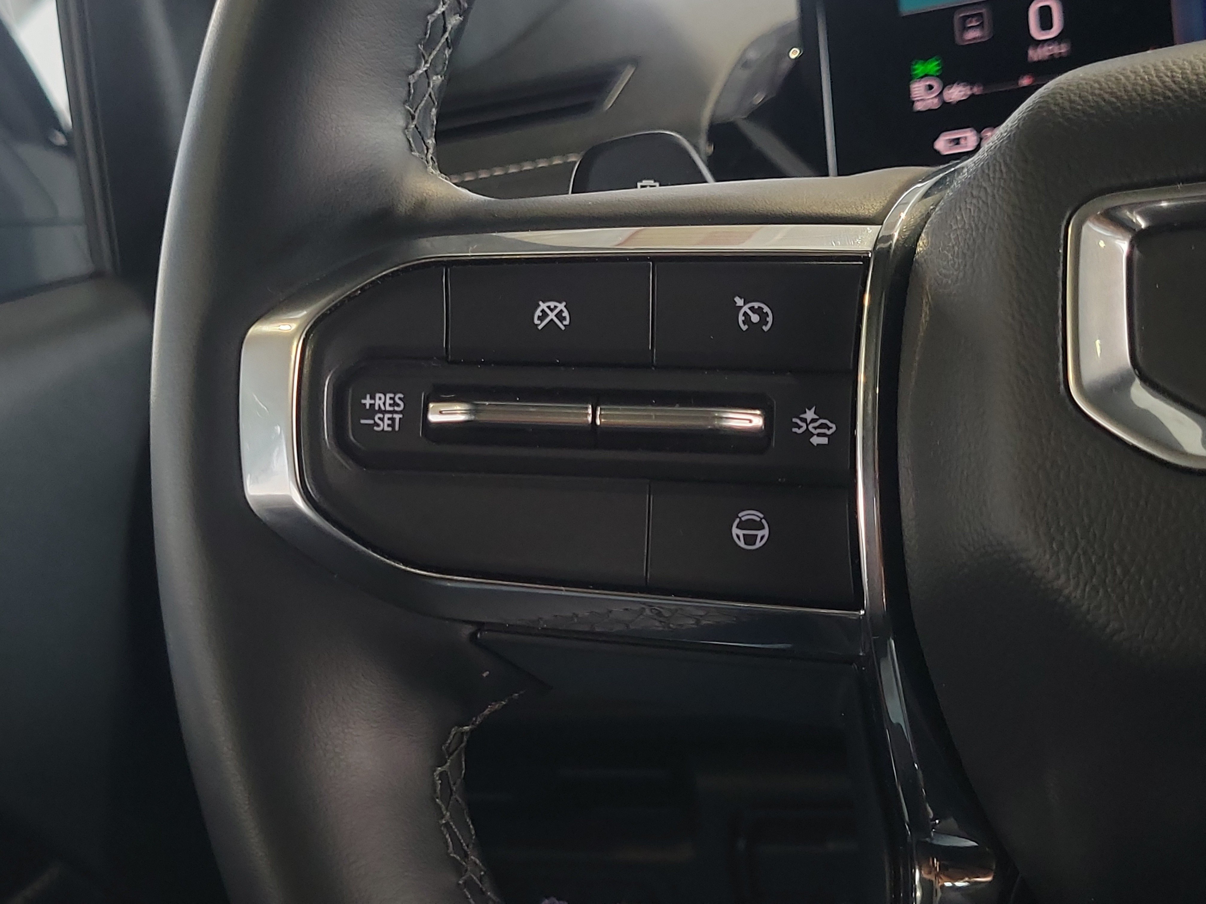 Used 2025 GMC Sierra EV Denali AWD/4WD image 25