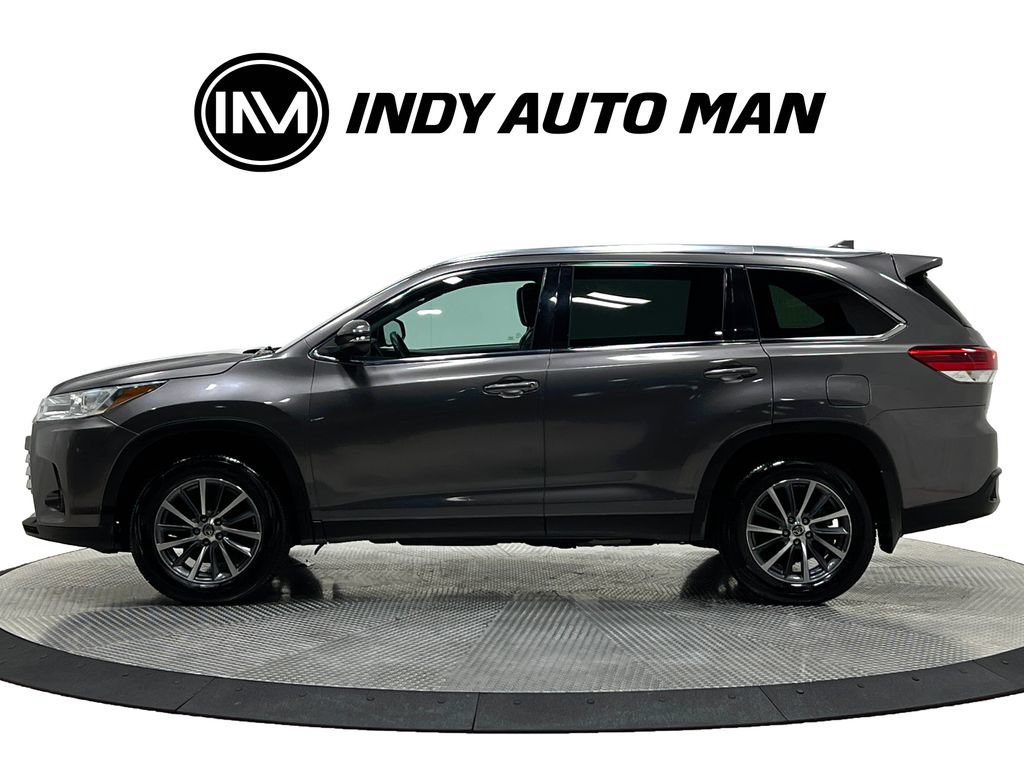 Used 2019 Toyota Highlander XLE AWD/4WD image 7