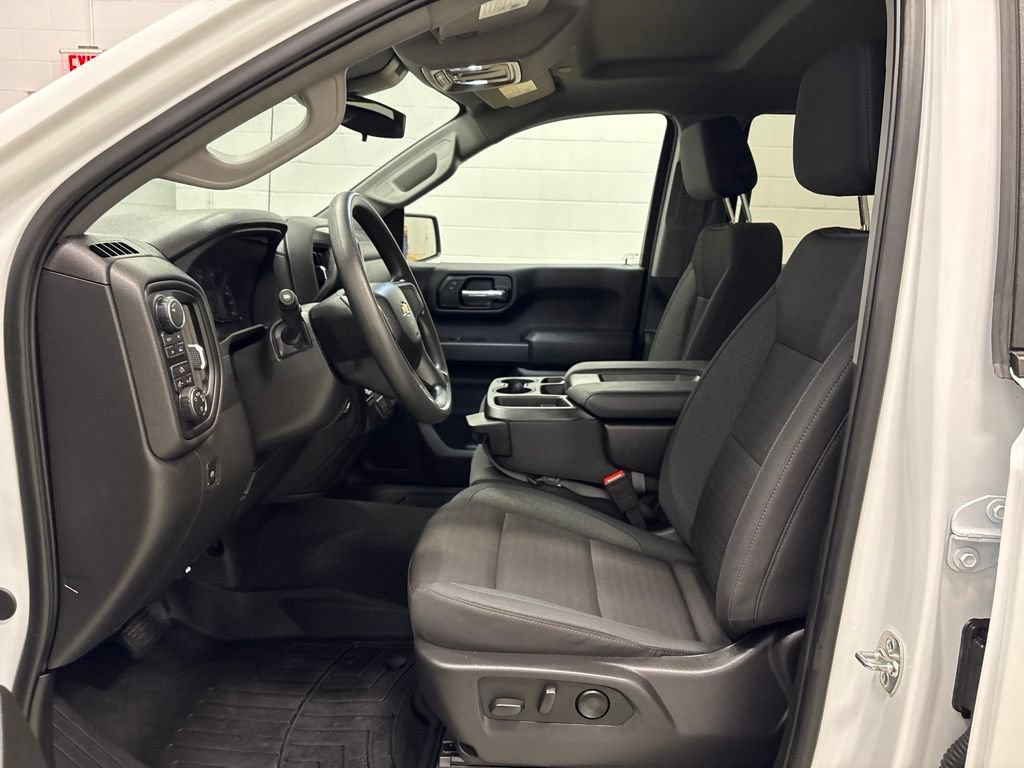 Used 2026 Chevrolet Silverado 1500 Custom AWD/4WD image 18
