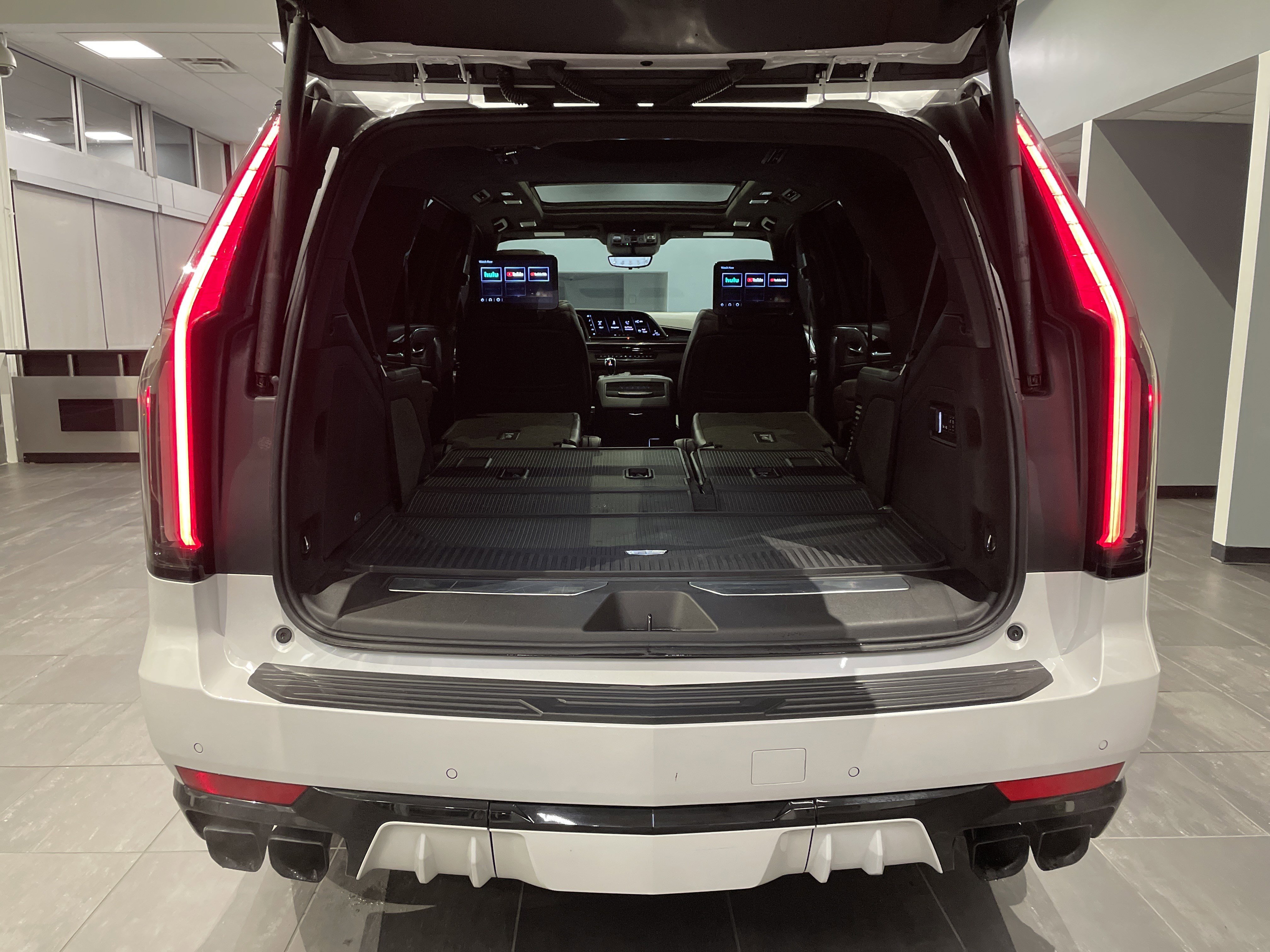 Used 2023 Cadillac Escalade V image 42