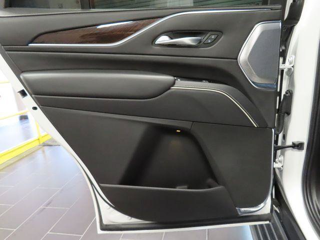 Certified 2022 Cadillac Escalade Premium Luxury Platinum AWD/4WD image 37