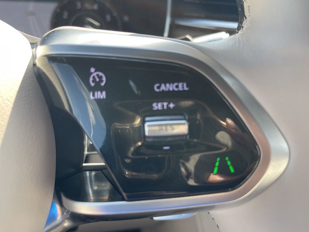 Used 2021 Jaguar F-PACE S image 12