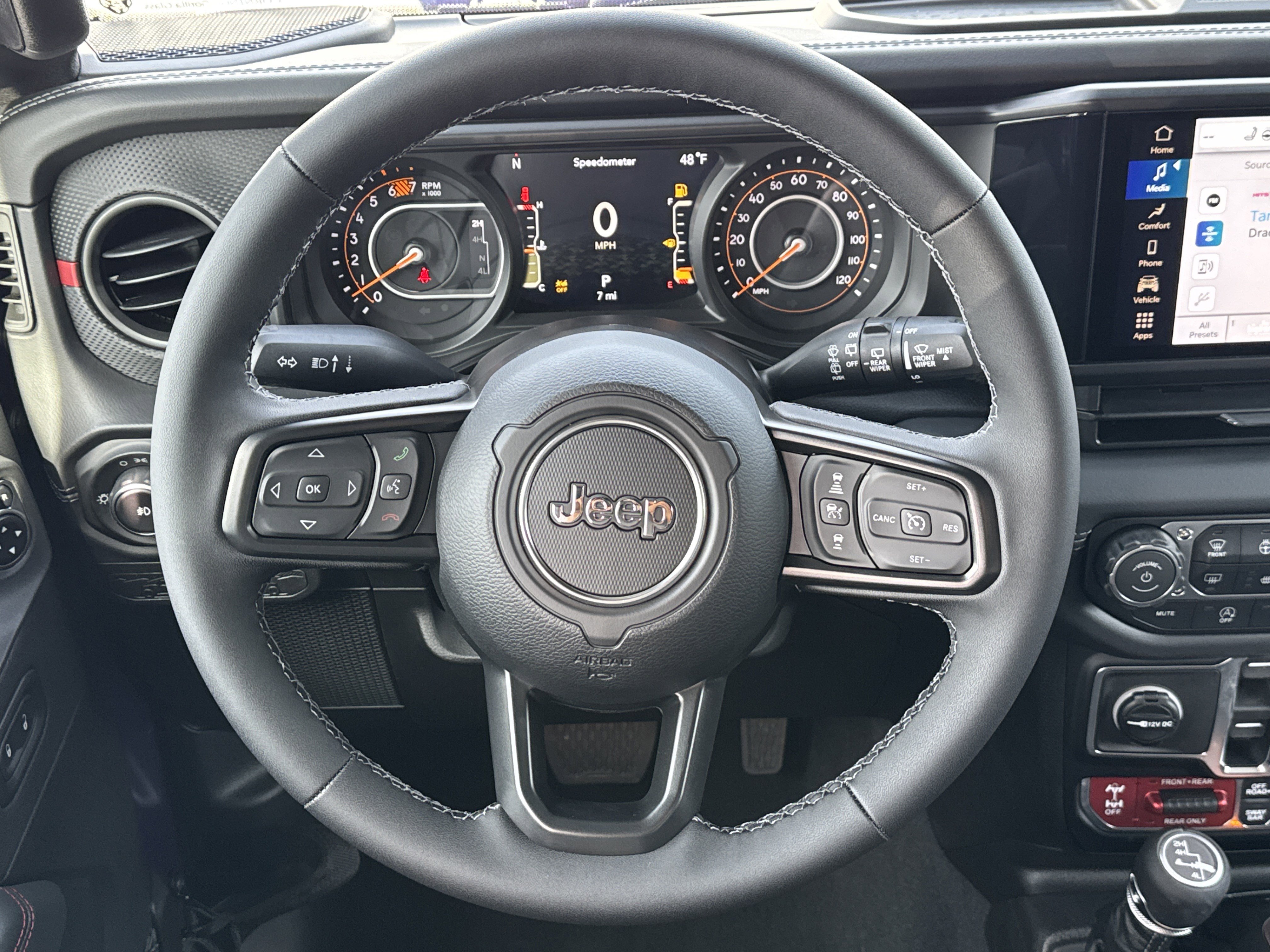 New 2026 Jeep Wrangler Unlimited Rubicon w/ Steel Bumper Group image 29