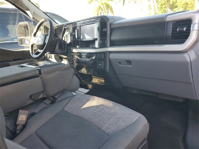 Used 2024 Ford F350 XLT image 5