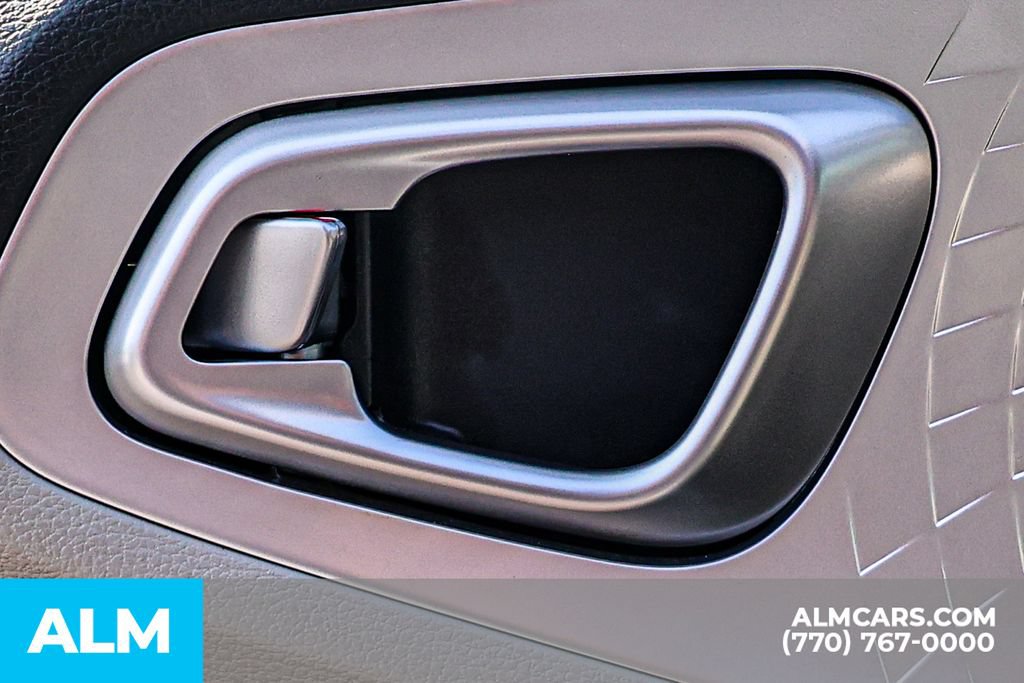 Used 2025 Kia Soul LX w/ LX Technology Package FWD image 44