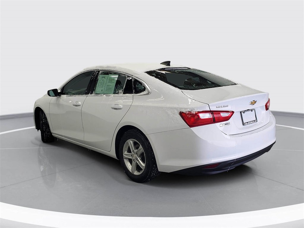 Used 2021 Chevrolet Malibu LS image 4