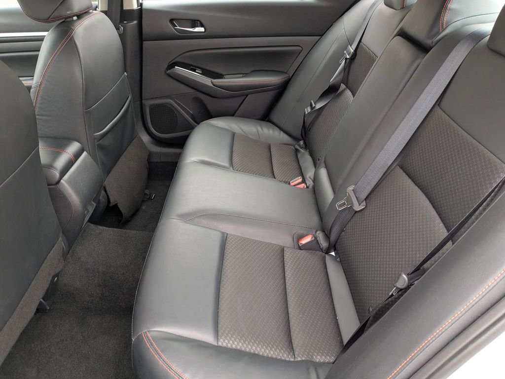 Used 2025 Nissan Altima 2.5 SR image 26