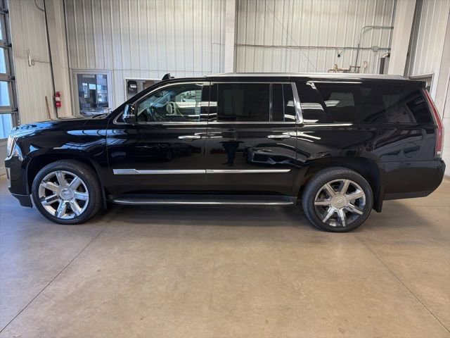 Used 2016 Cadillac Escalade ESV Luxury image 8