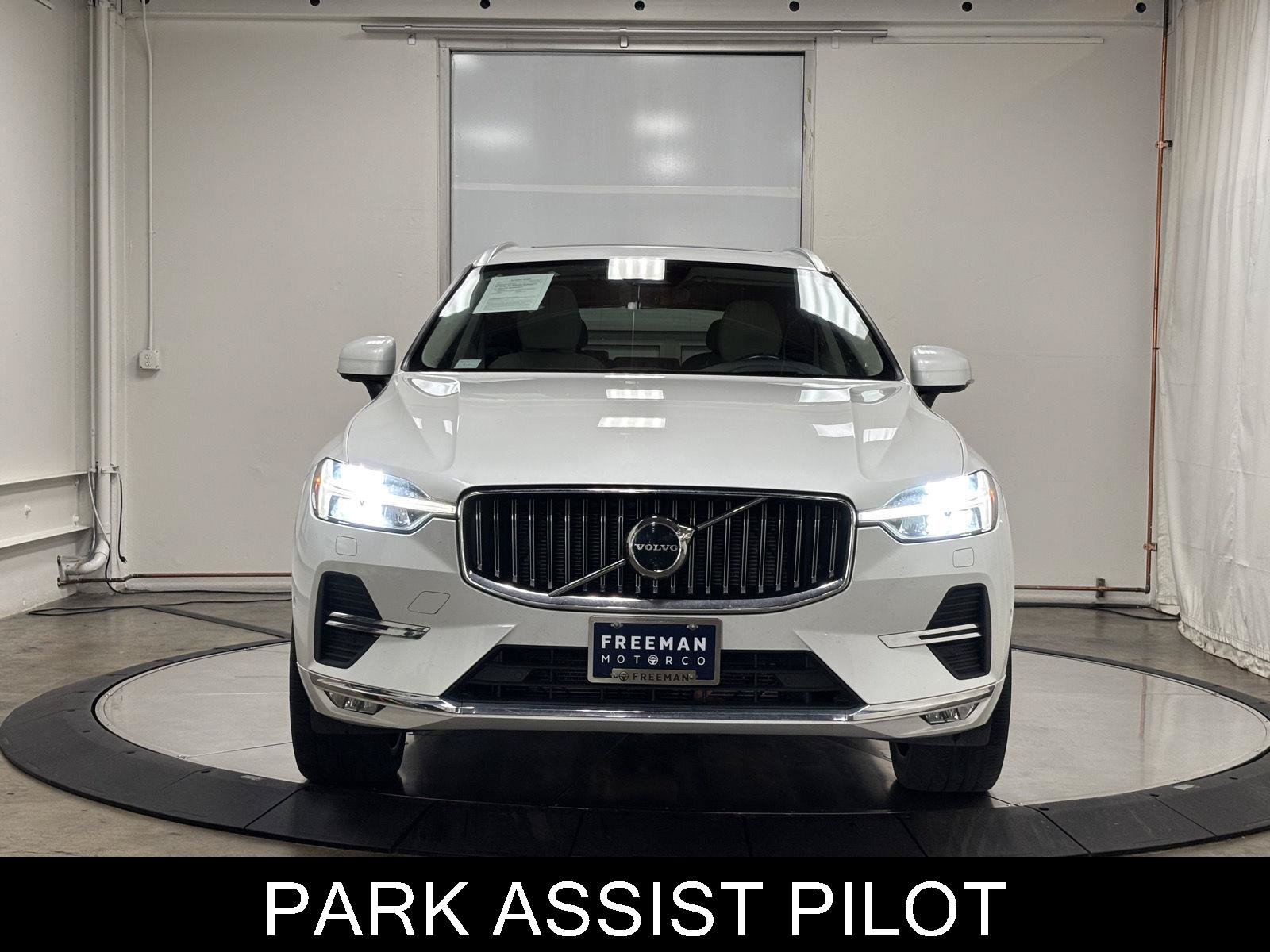 Used 2023 Volvo XC60 B6 Ultimate w/ Protection Package Premier AWD/4WD image 3