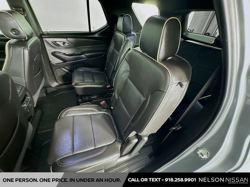 Used 2024 Chevrolet Traverse Premier w/ Redline Edition AWD/4WD image 26