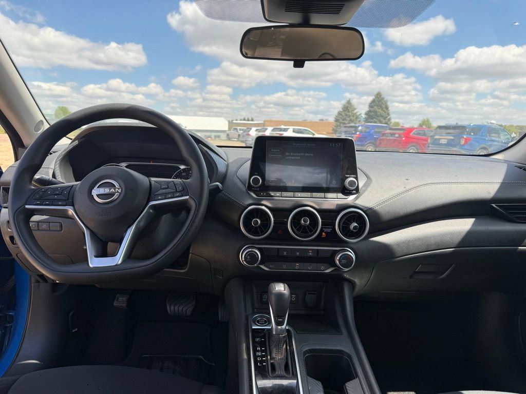 Used 2025 Nissan Sentra SV FWD image 38