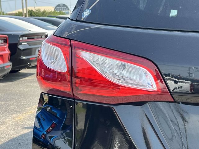 Used 2018 Chevrolet Equinox LT w/ Sun & Infotainment Package AWD/4WD image 10