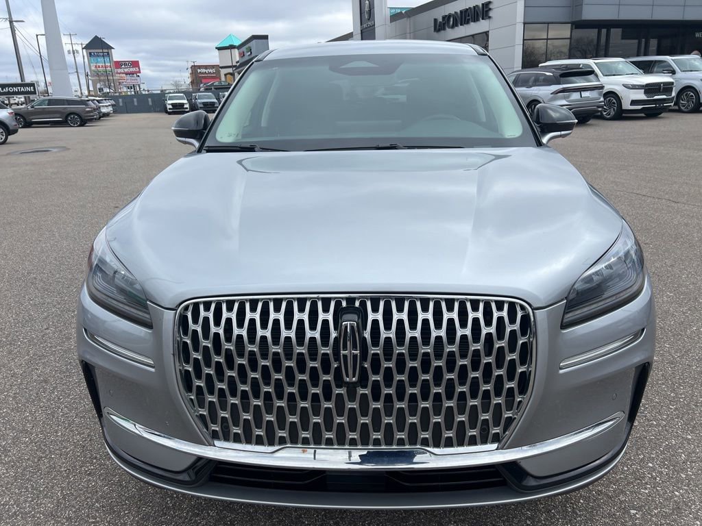 Used 2024 Lincoln Corsair AWD w/ Equipment Group 101A image 3