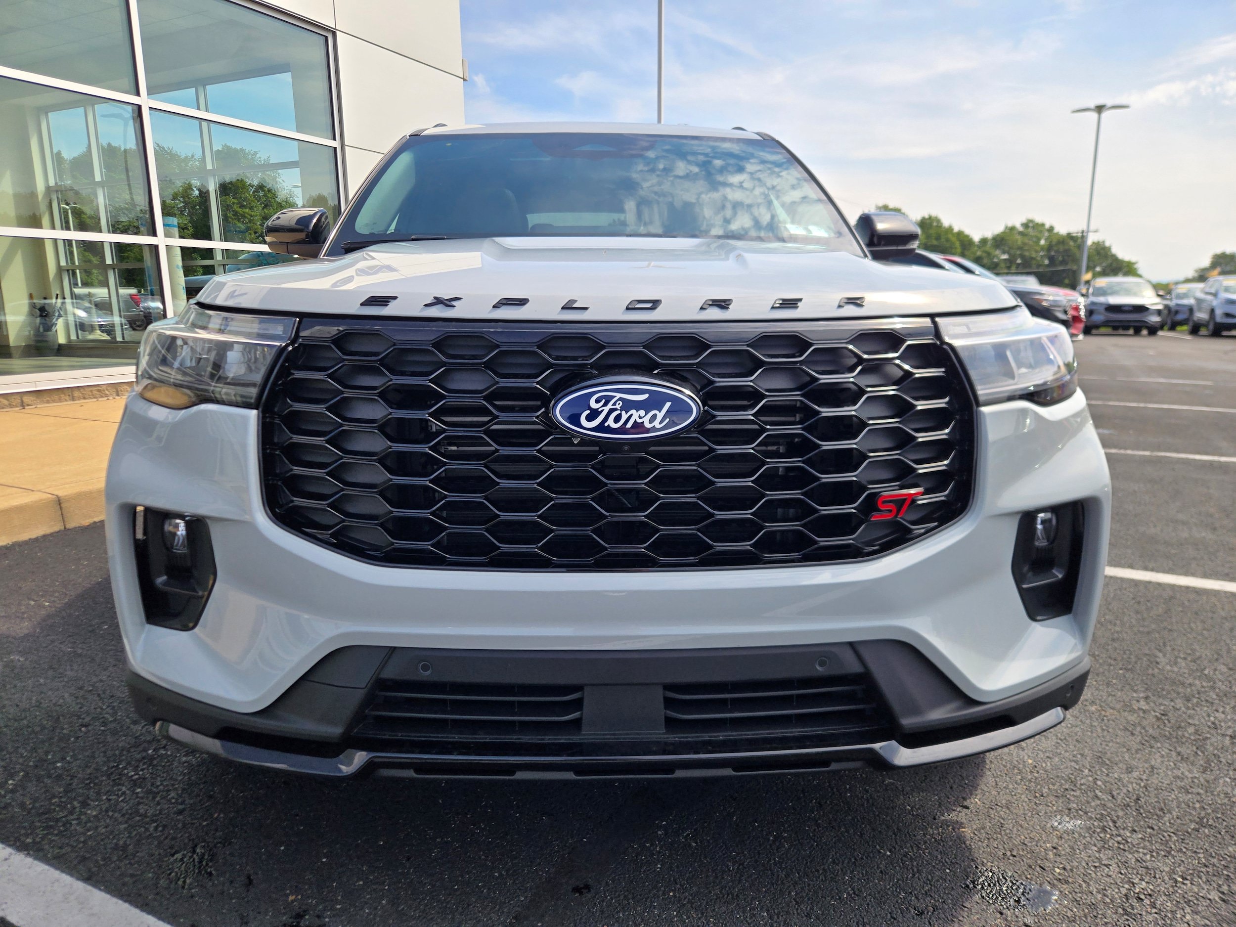 New 2027 Ford Explorer ST w/ Sun And Sound Package AWD/4WD image 2