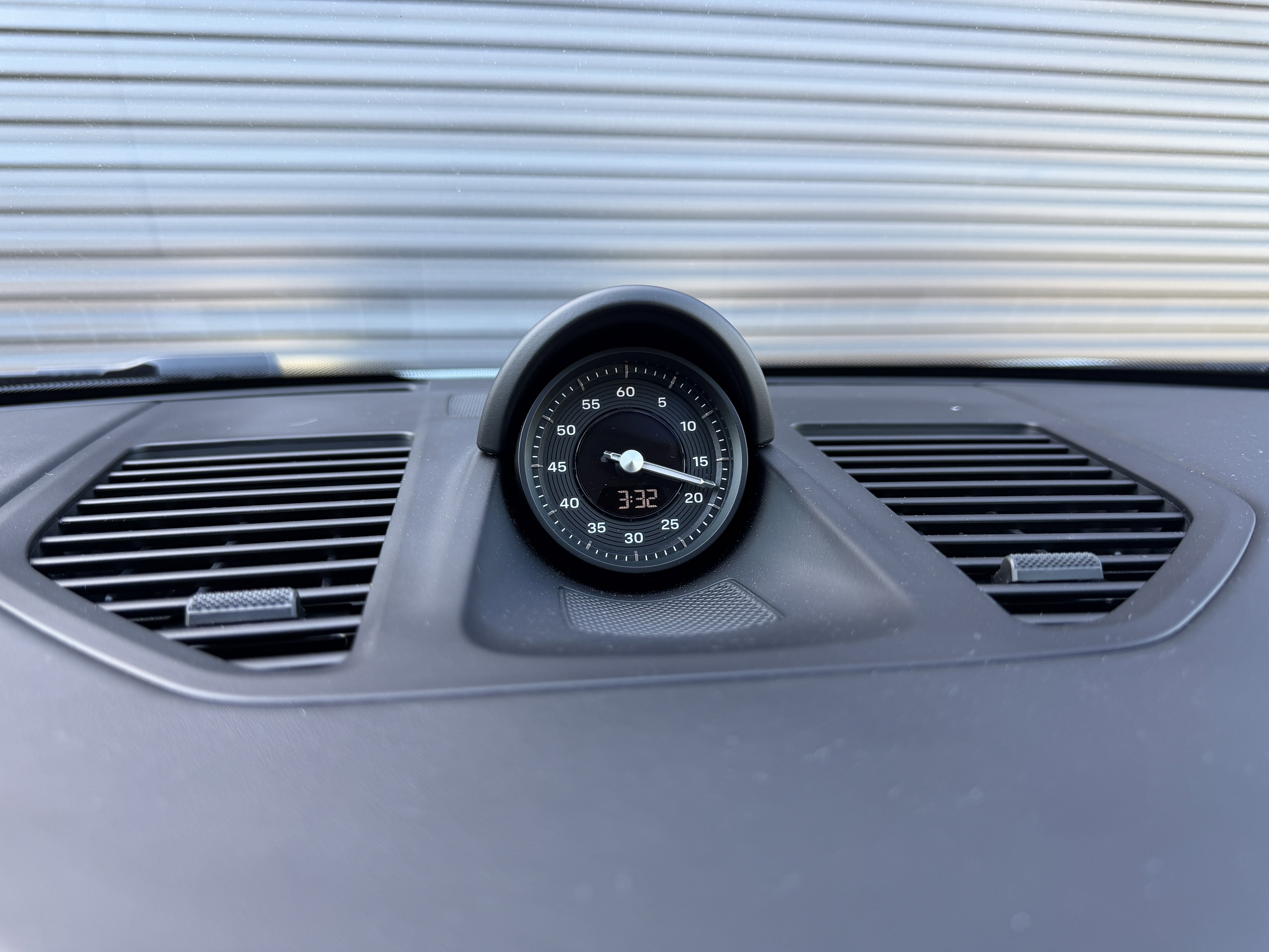 Certified 2025 Porsche 911 Carrera image 30