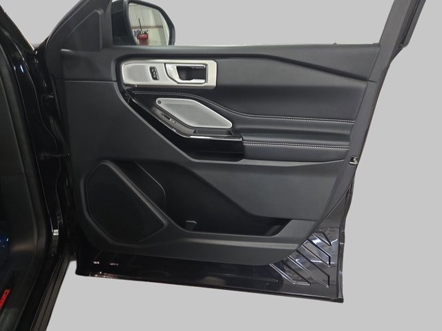 Used 2022 Ford Explorer ST w/ Equipment Group 401A image 11
