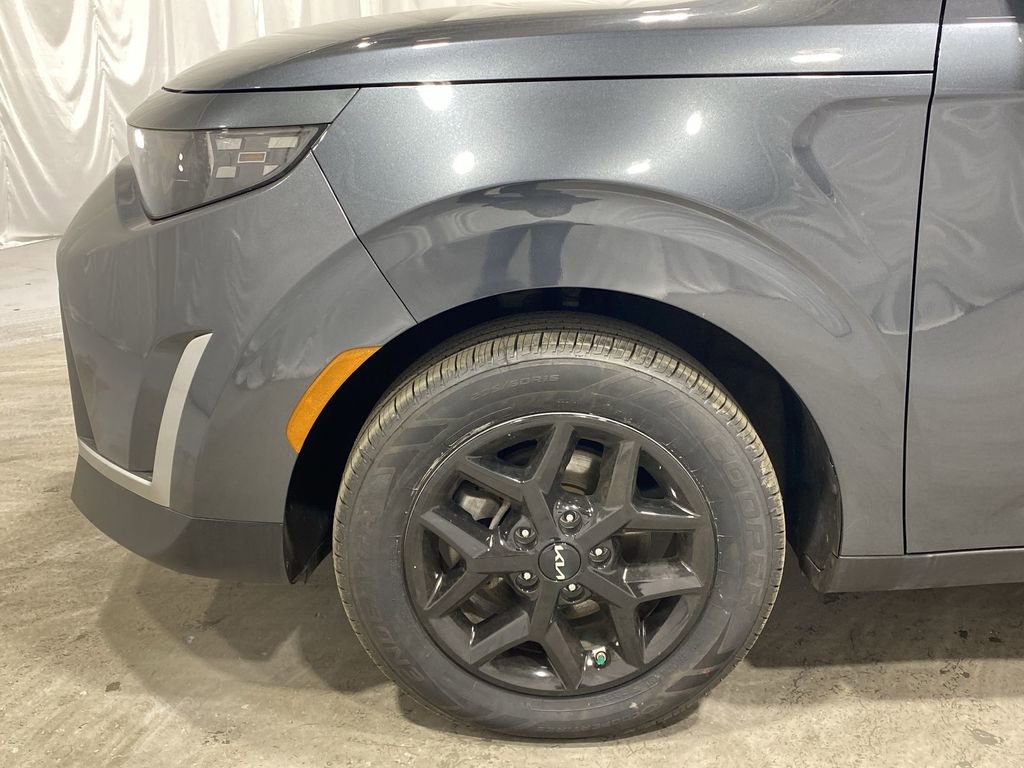 Used 2024 Kia Soul LX w/ Option Group 015 image 18