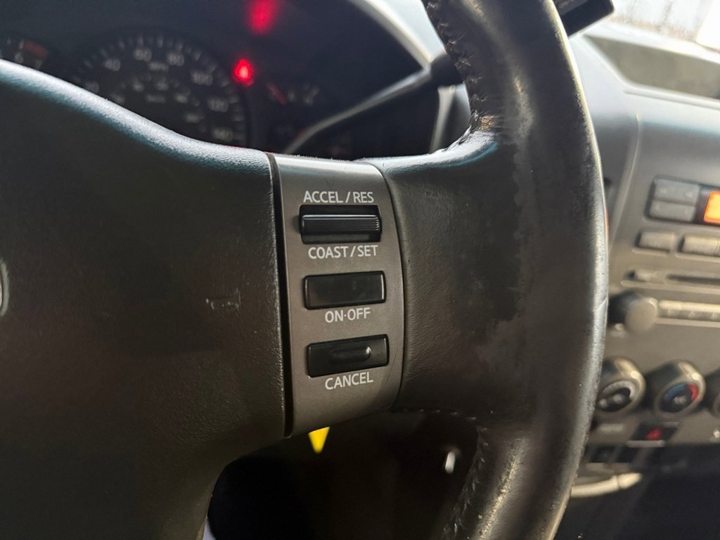 Used 2006 Nissan Titan SE image 34