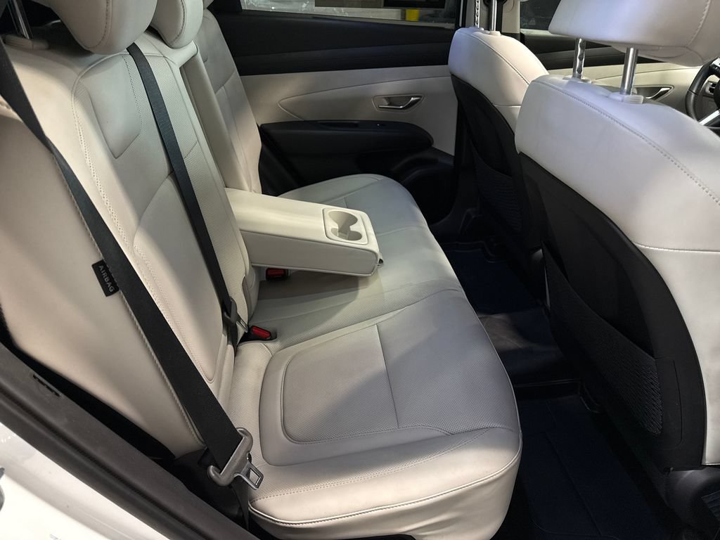 Used 2025 Hyundai Tucson SEL AWD/4WD image 16