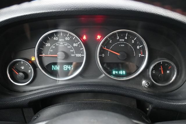 Used 2012 Jeep Wrangler Unlimited Sahara AWD/4WD image 16
