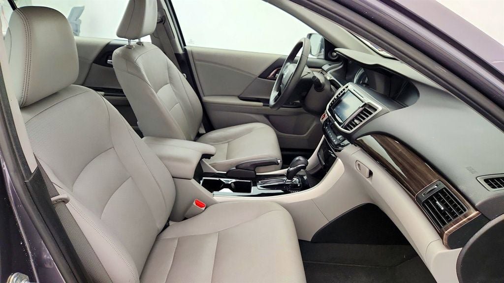 Used 2016 Honda Accord EX-L image 23