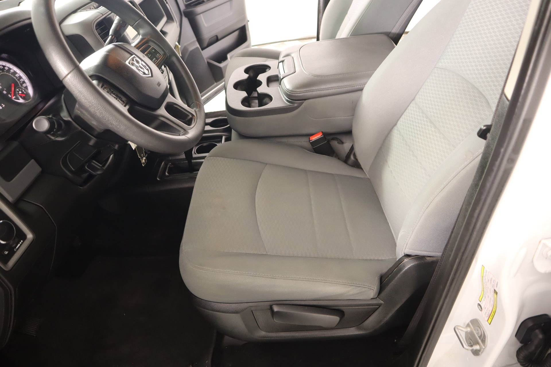 Used 2018 RAM 2500 Tradesman w/ Chrome Appearance Group image 10