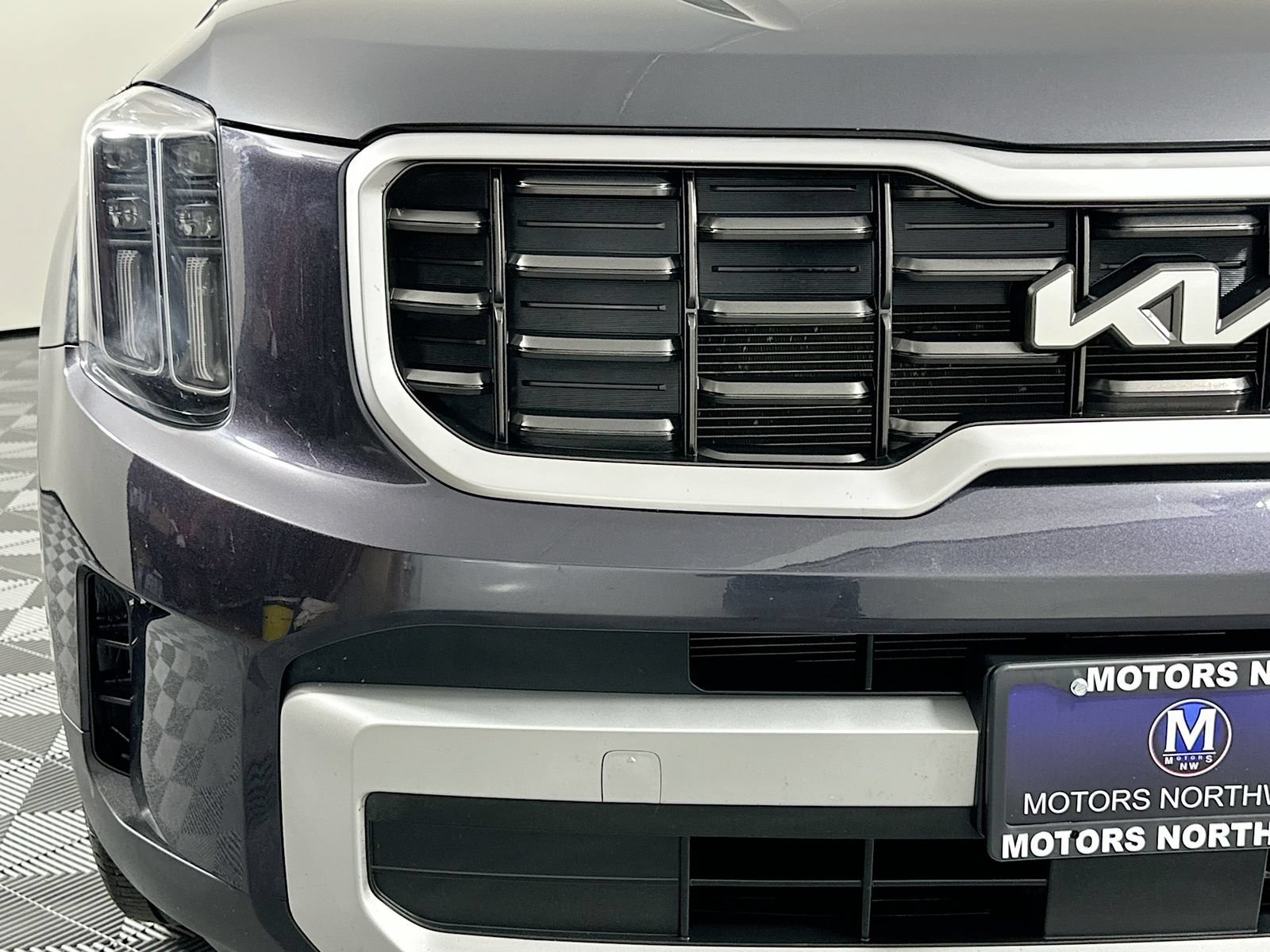 Used 2025 Kia Telluride S AWD/4WD image 3