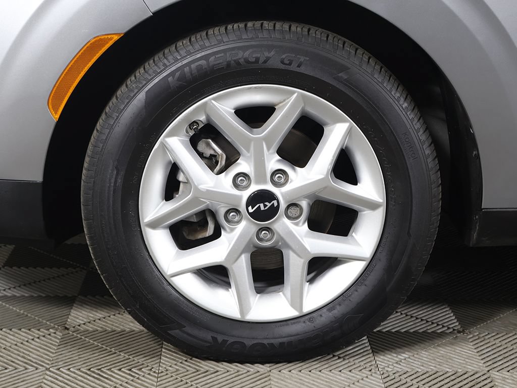 Used 2022 Kia Soul S FWD image 19