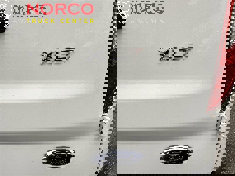 Used 2021 Ford Transit Connect XLT image 14