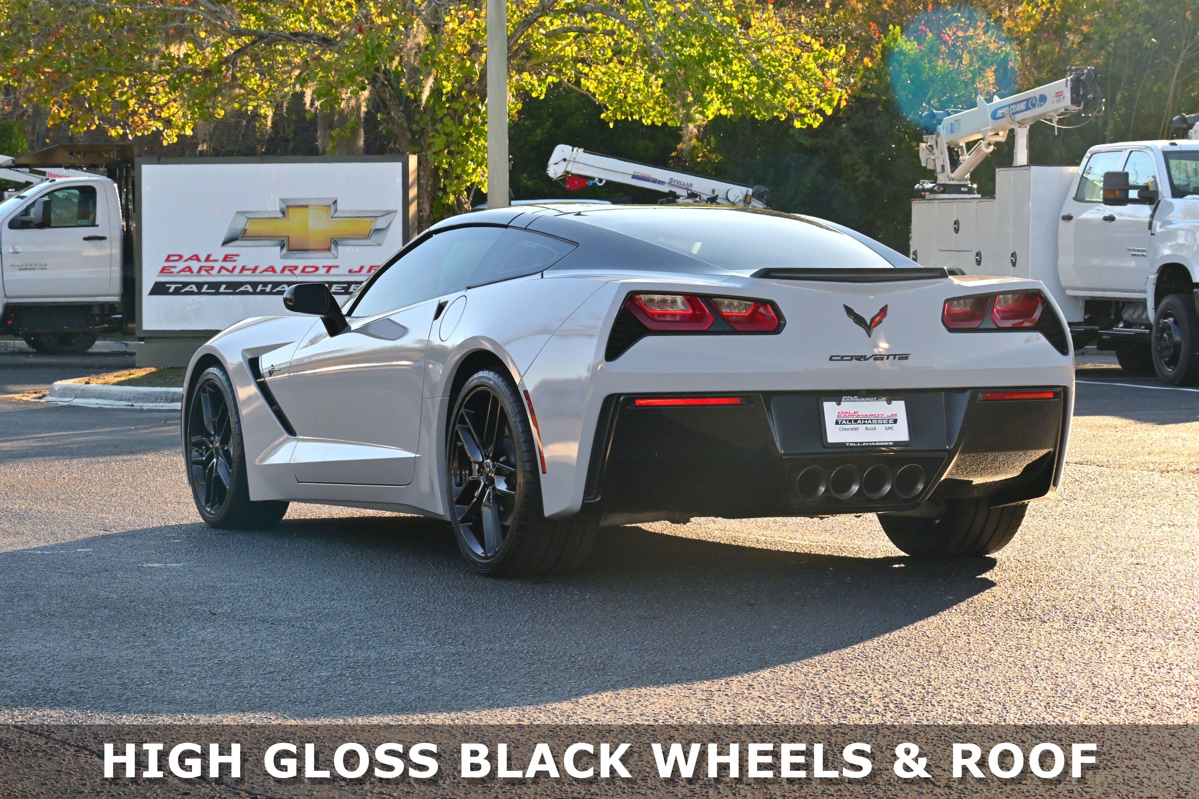 Used 2018 Chevrolet Corvette Stingray Coupe w/ 2LT Preferred Equipment Group image 3